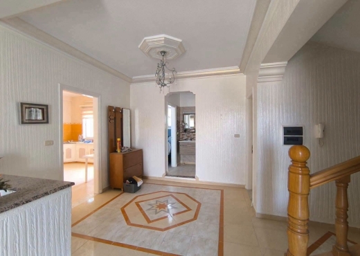 Villa de style américain S+6 - Bien immobilier à {"id":15,"country_id":219,"name":"MONASTIR","slug":"monastir"} - Image 4 - Agence Immobilière New Way